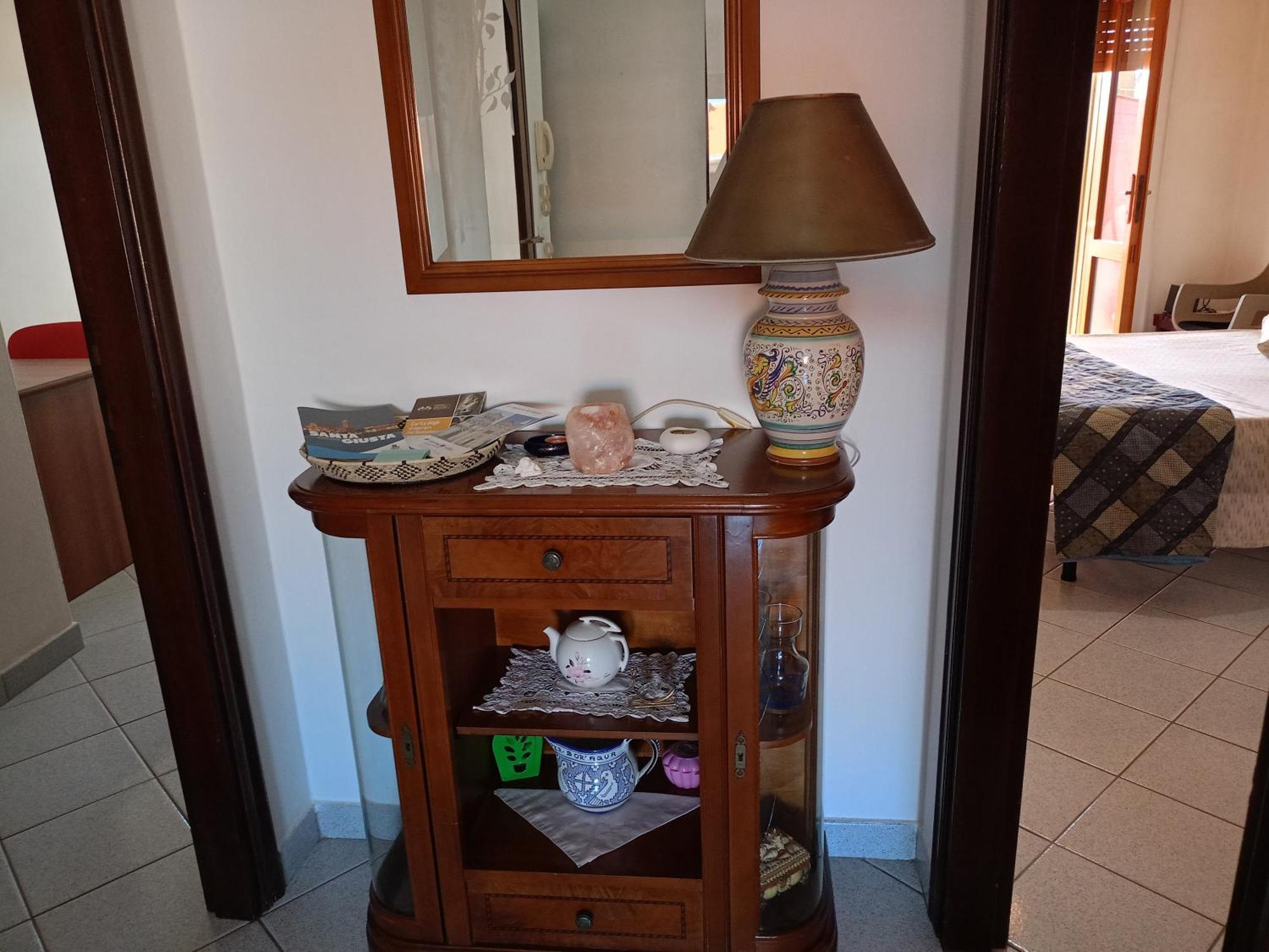 Appartamento Santa Giusta Exteriör bild