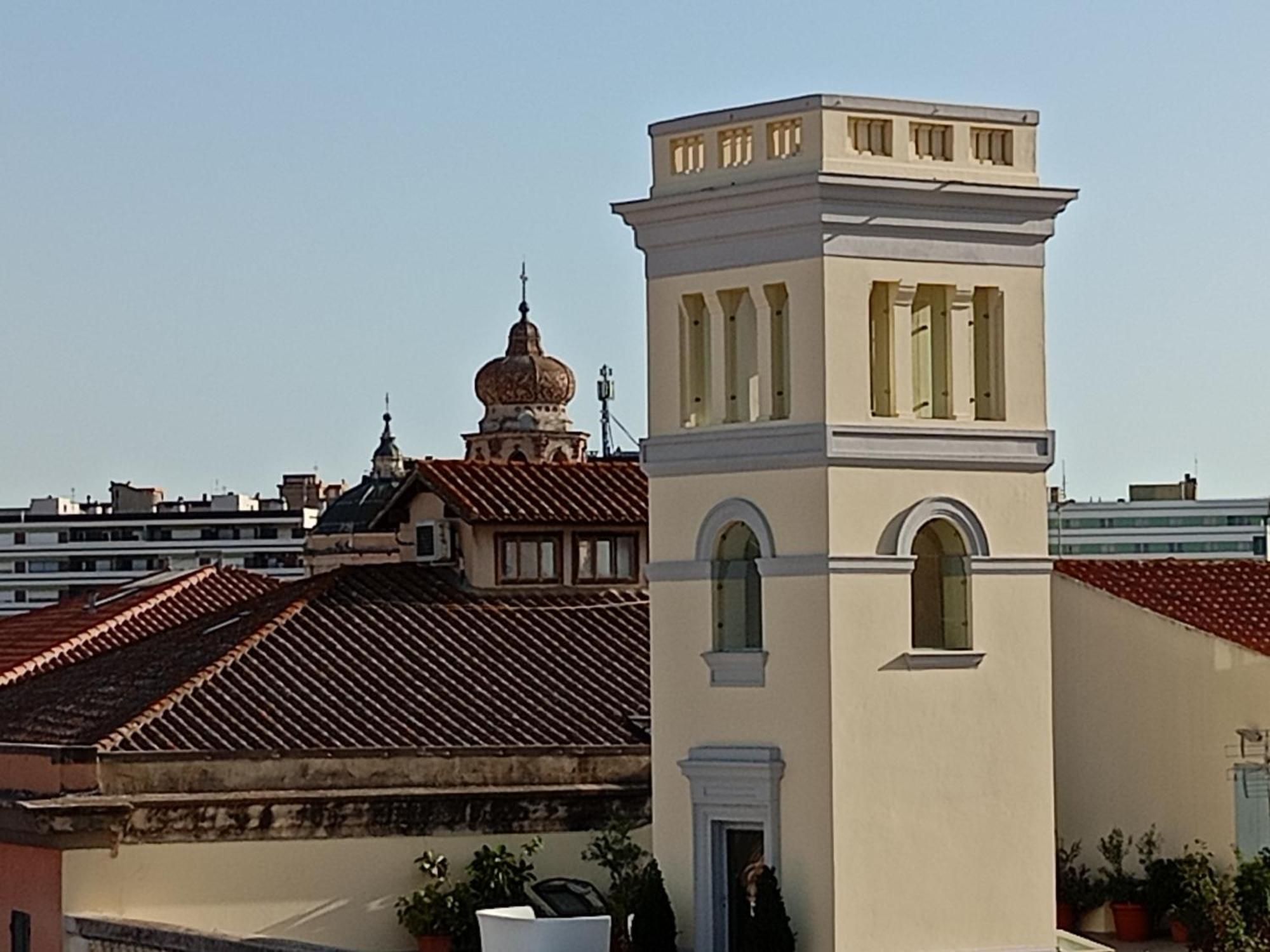 Appartamento Santa Giusta Exteriör bild